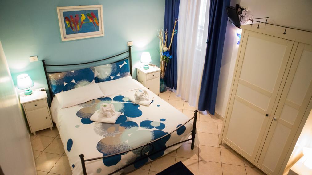 Guest house Strawberry House 2*